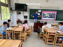 114學年度英語夏令營照片